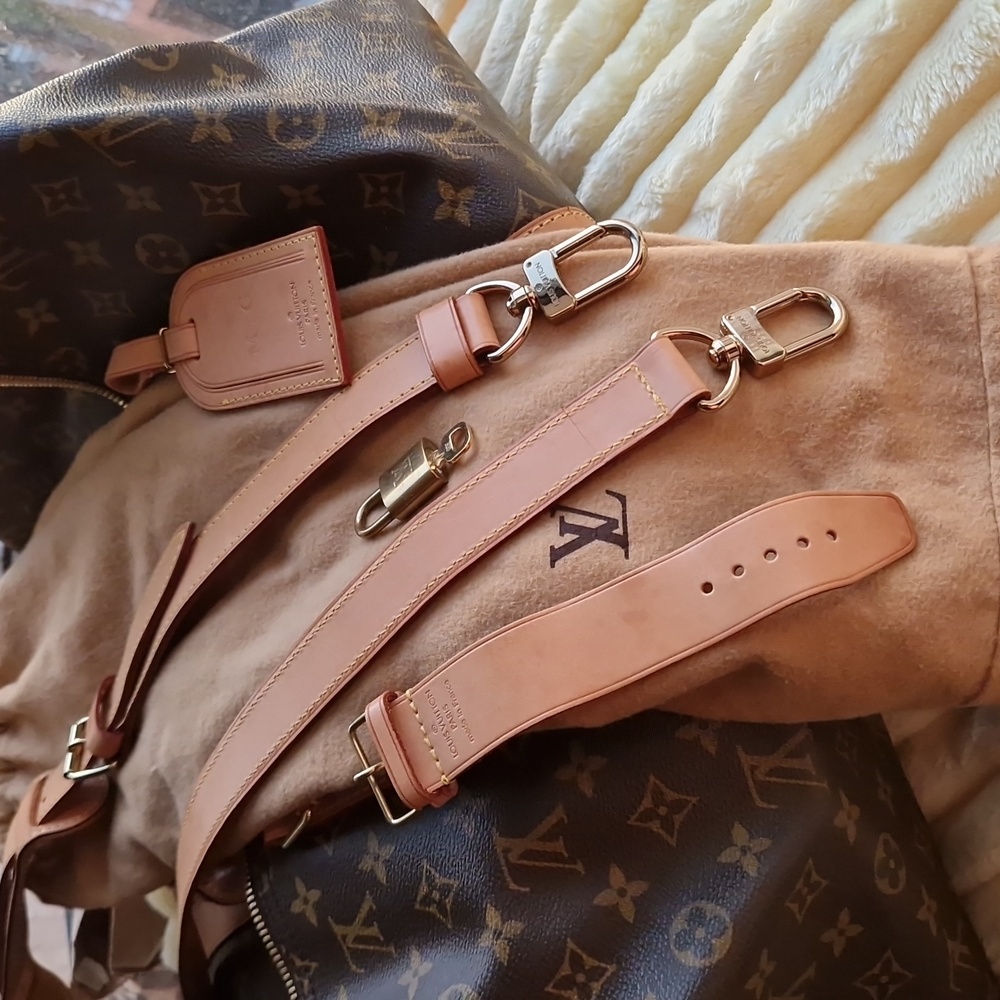 Louis Vuitton Keepall Bandouliere 50 With COMPLIMENTARY CELINE NEW UMBRELLA. - Picture 17 of 17